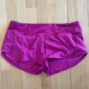 Lululemon hottie hot shorts size 6.